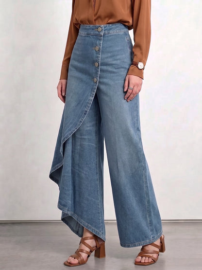Women's High-waisted Relaxed Fit Wide-leg Jeans With A Stylish Design.